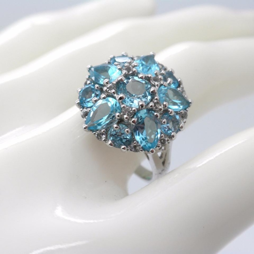 Blue Topaz Sterling Silver Ring Size 7 - Picture 2 of 2